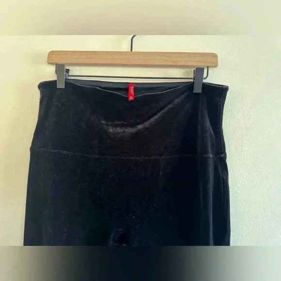 SPANX Velvet Leggings Black Stretch Shapewear Bodycon High Waist Versatile - Picture 10 of 10